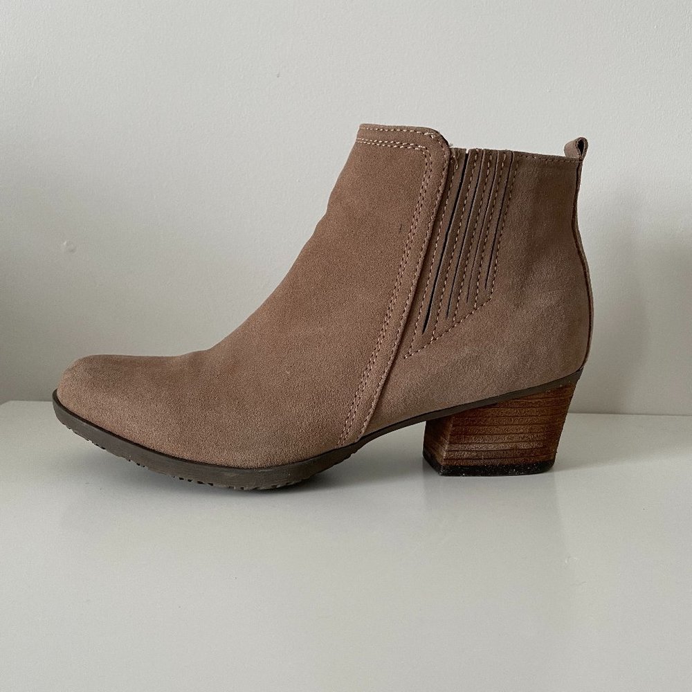 Blondo Brown Suede Booties